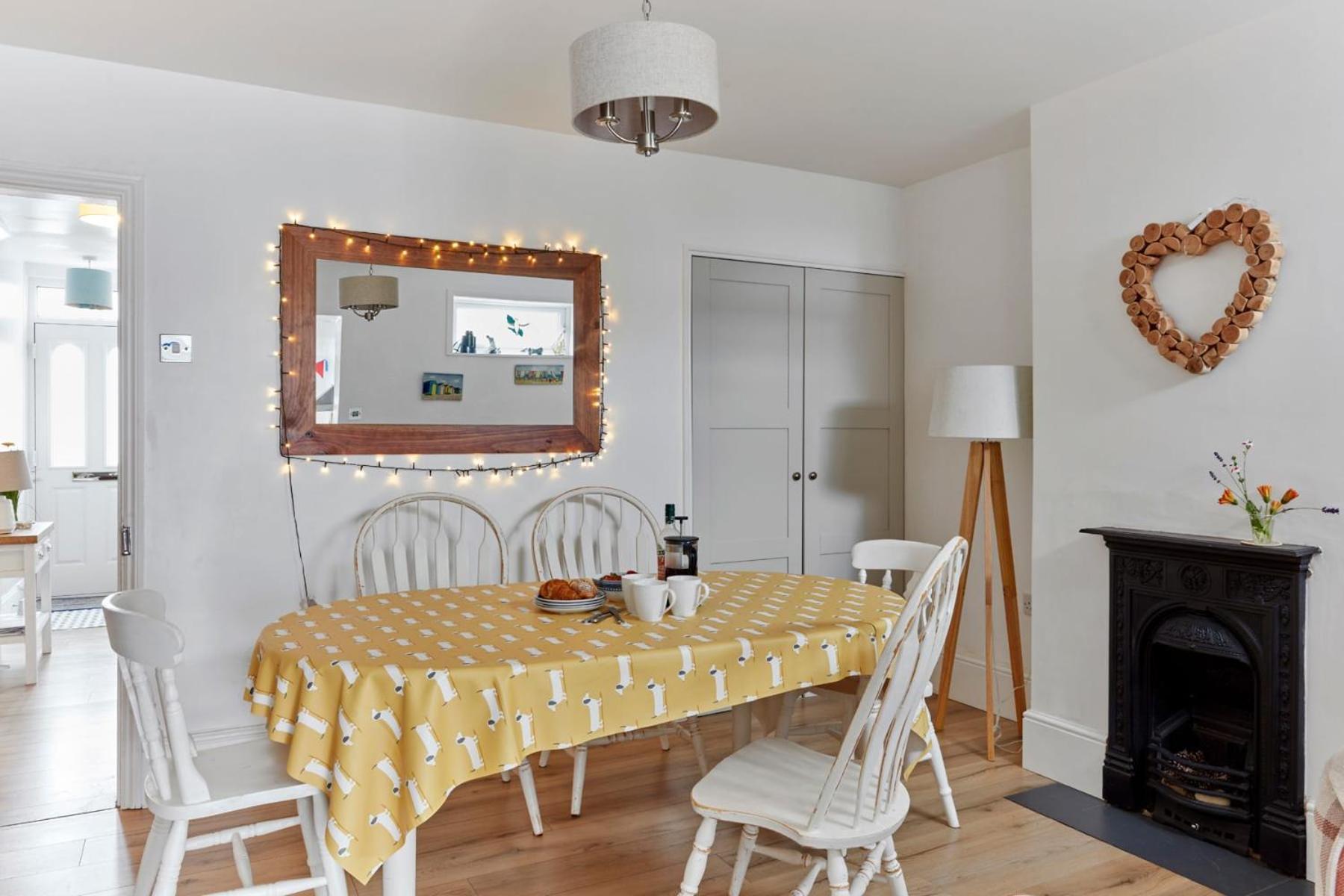 Spacious Coastal Cottage Close To Beach - Bailey Cottage Deal Zewnętrze zdjęcie